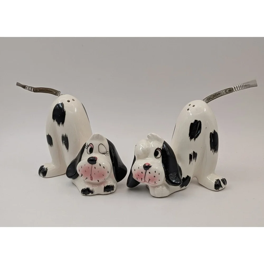 Vintage Norcrest Spring Tail Spotted Dogs Salt Pepper Shakers Japan